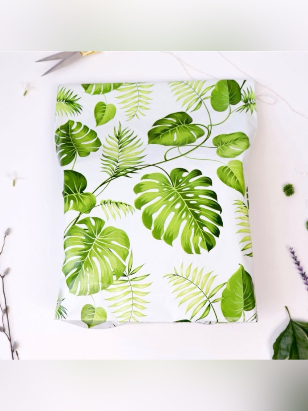 Set of 20 14.5” x 19” Banana Leaves Botanical Poly Mailers - Picture 3 of 3